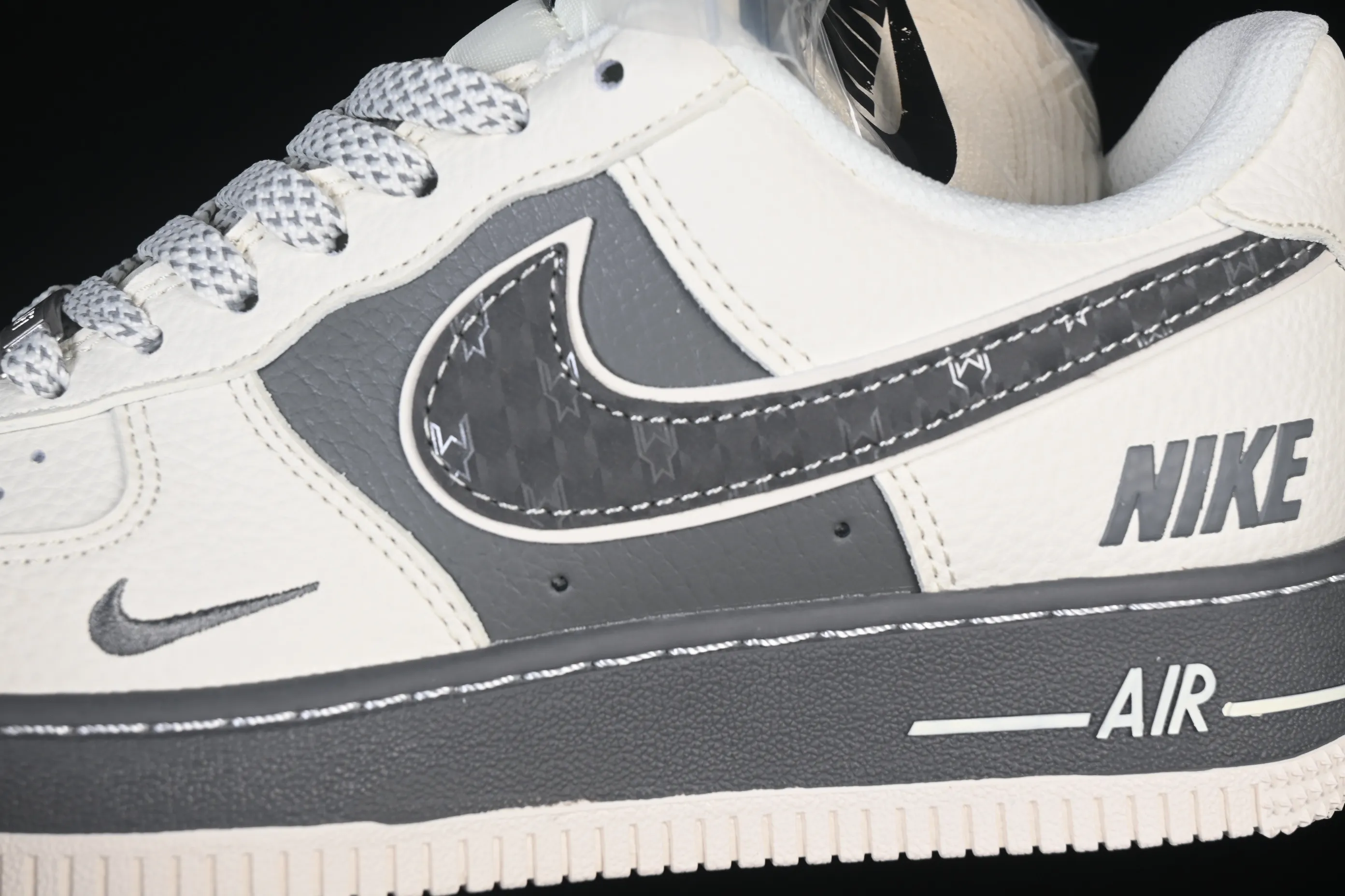 All categories Nk Air Force 1 Air Force series Nk Air Force 1 Low Air Force low-top Nike Air Force 1'07 Low off-white and dark gray Air Force 1 low-top casual sneakers SM6668-107